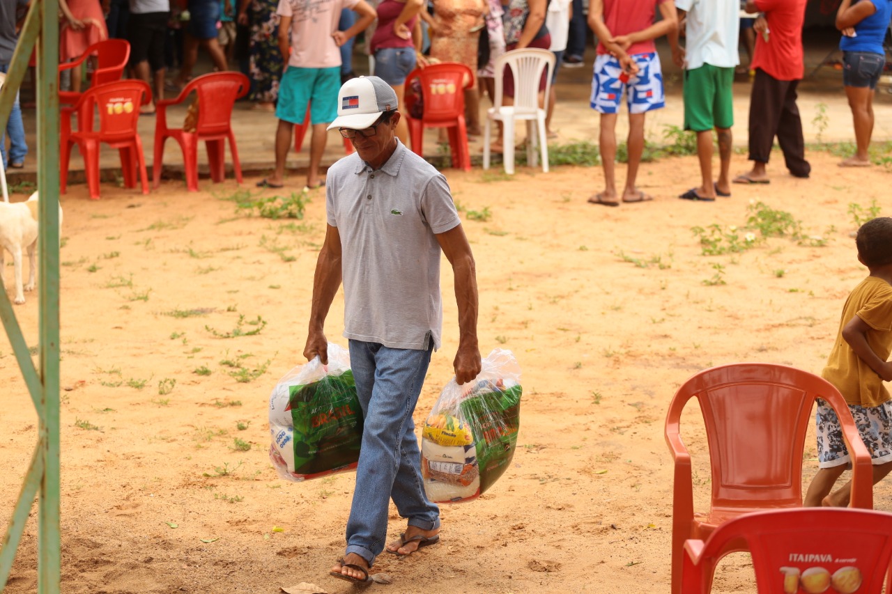 Moradores de comunidades do polo Maísa recebem complementação alimentar