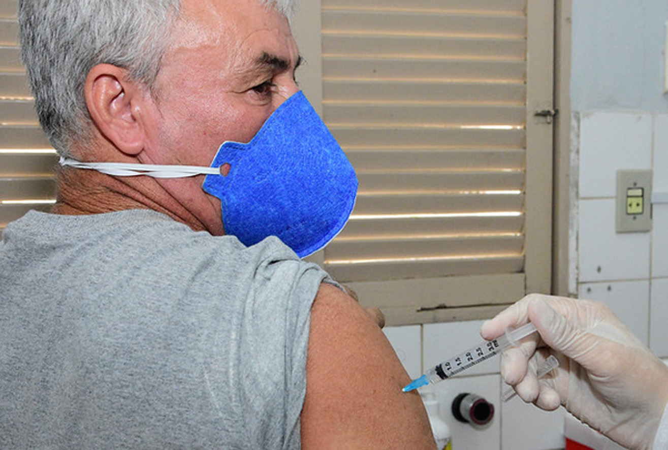 Mossoró inicia vacinação contra a Covid-19 em pessoas acima de 55 anos sem comorbidades