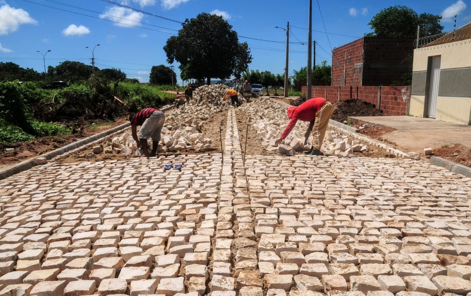 Ruas pavimentadas proporcionam mais qualidade de vida aos moradores do Alto do Sumaré