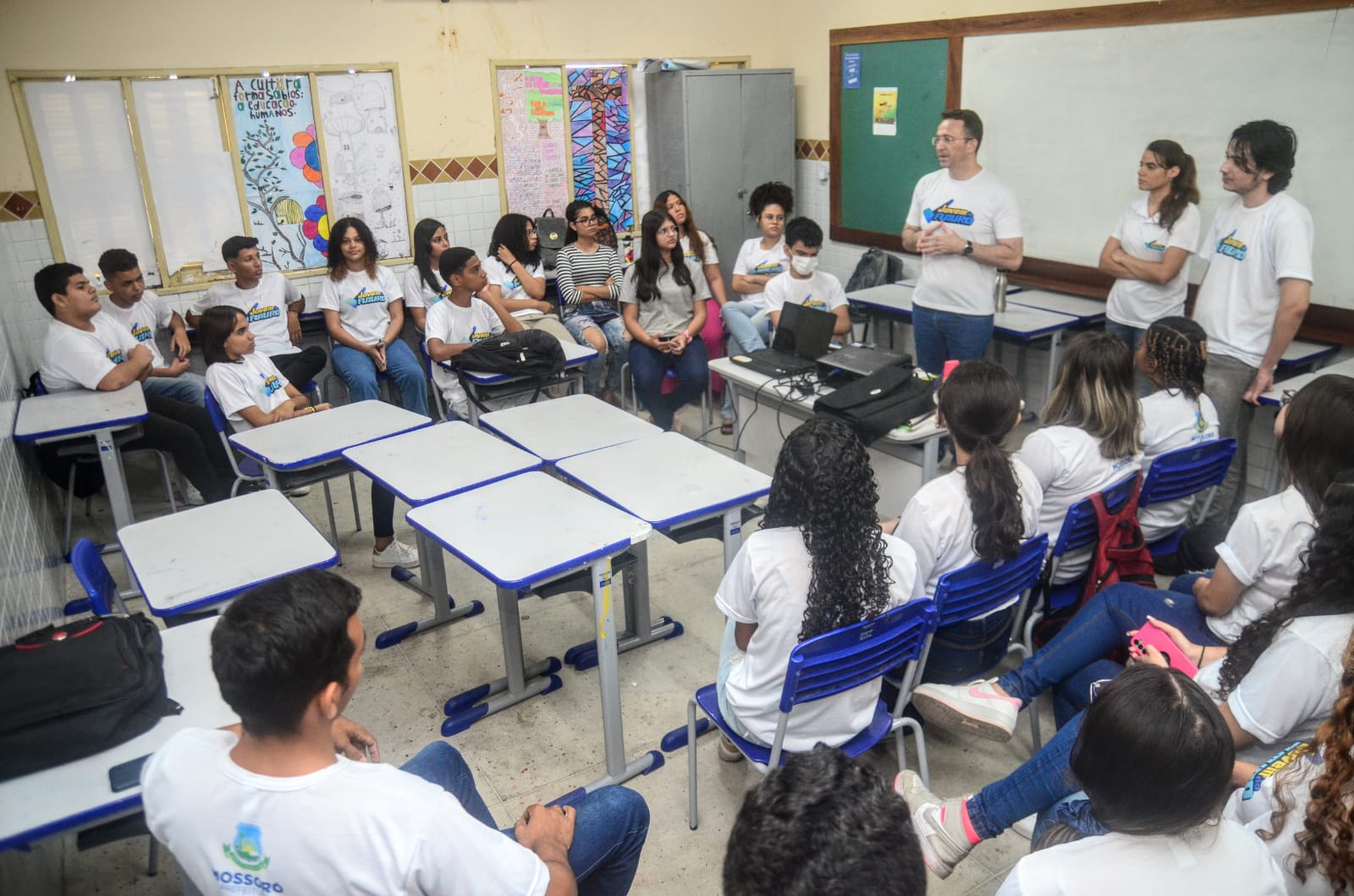 Prefeitura inicia aulas do programa “Jovem do Futuro”