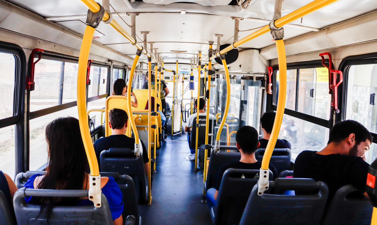 Prefeitura de Mossoró disponibiliza ônibus gratuito aos estudantes que participam do ENEM