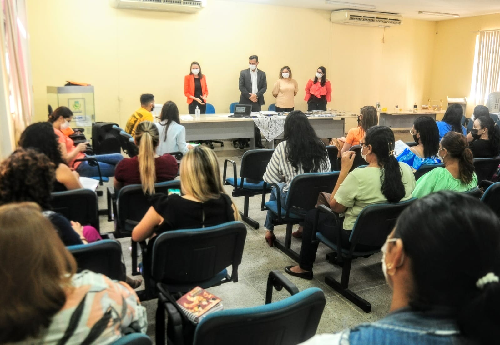 Encerramento de curso aborda Auxílio Brasil, limites e possibilidades da política de assistência social