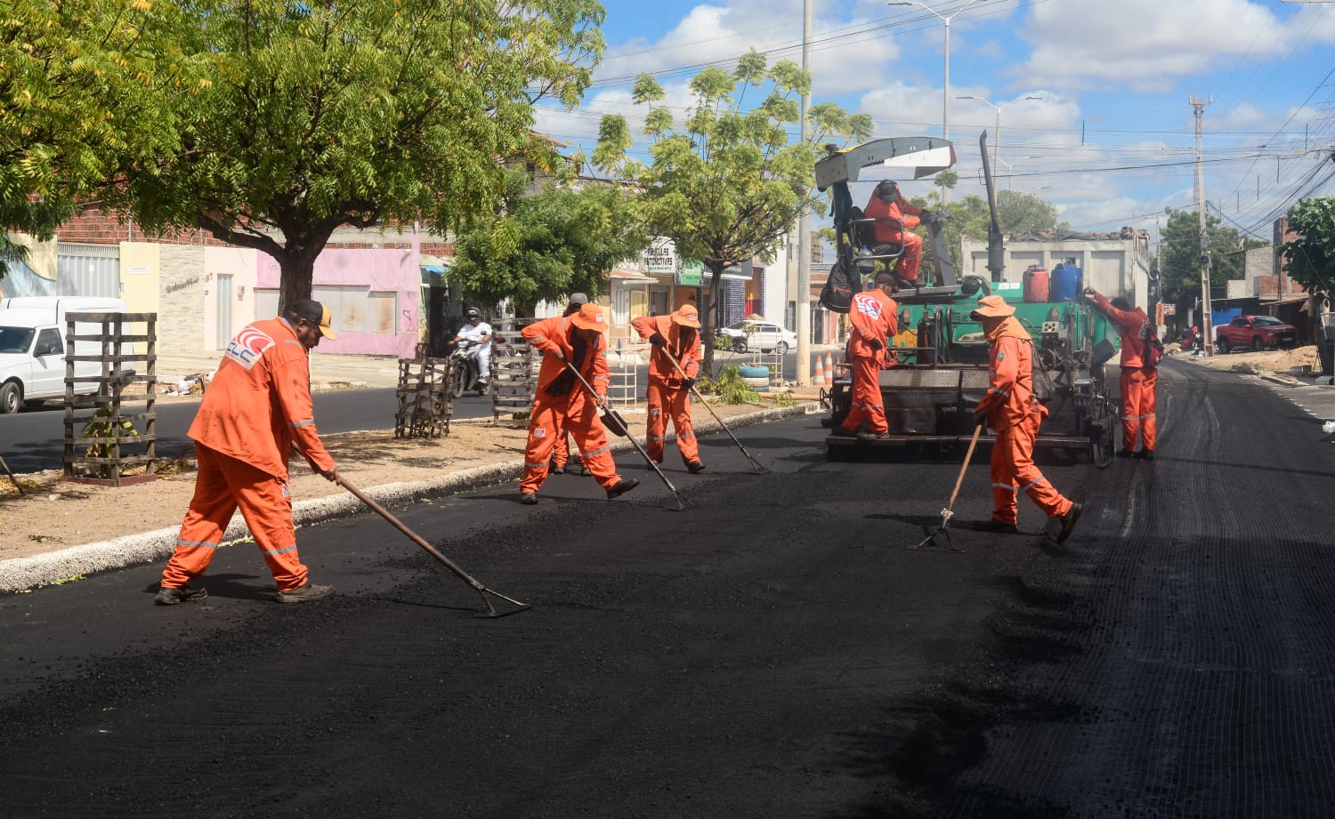 “Mossoró Realiza”: Novo trecho da avenida Rio Branco recebe pavimentação asfáltica
