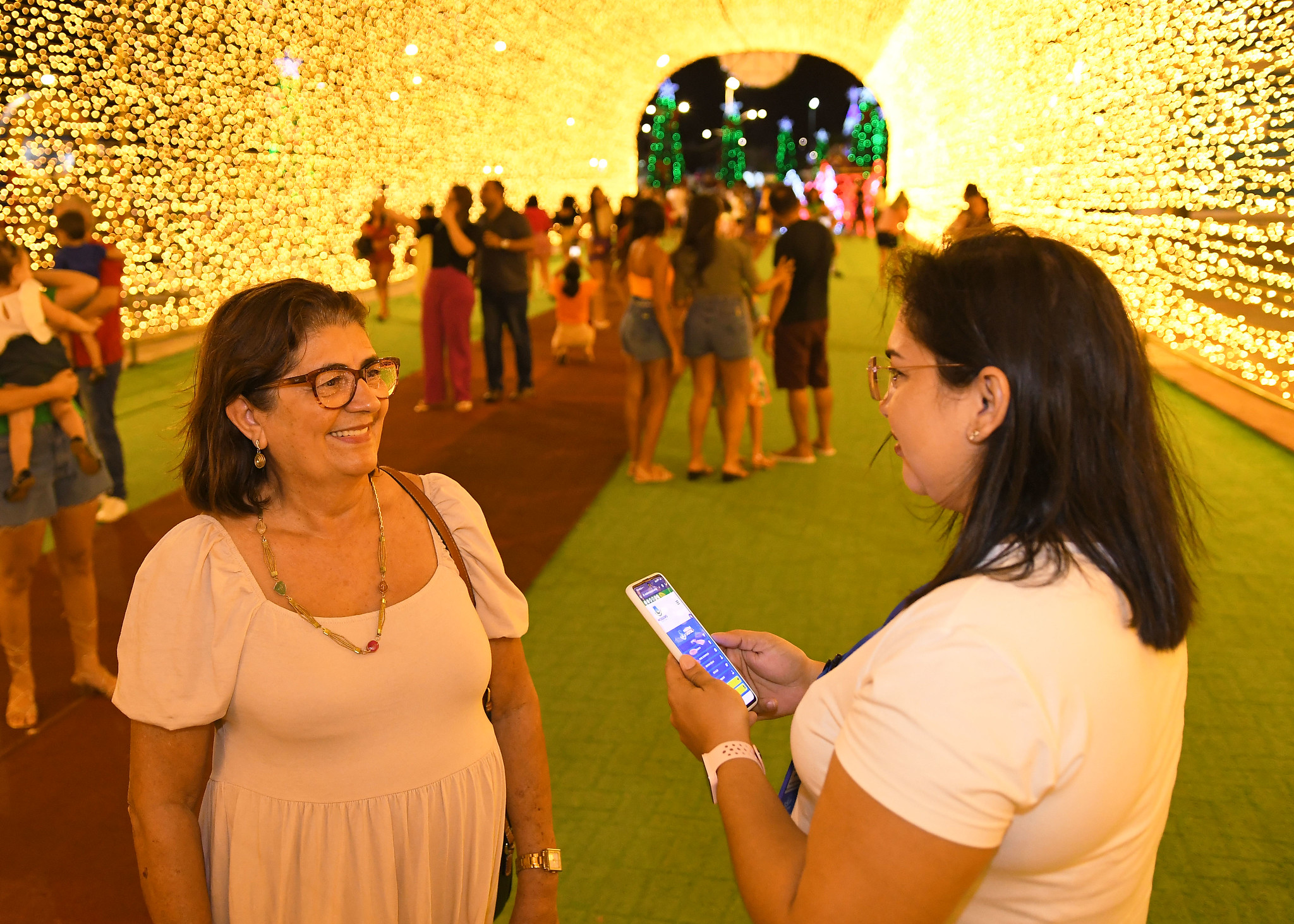 Ouvidoria-Geral do Município entrevista visitantes do projeto “Estação Natal”