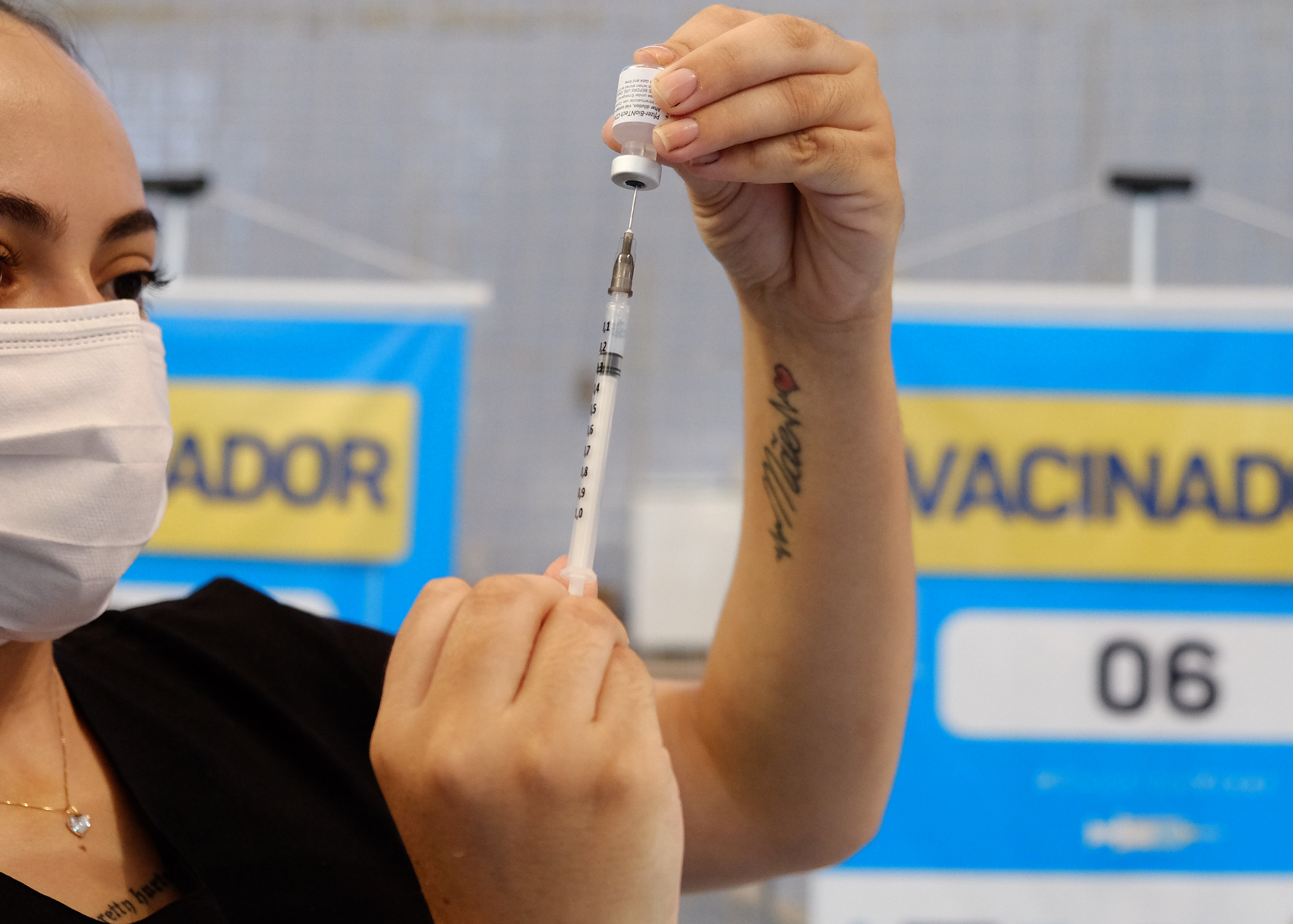 Ginásio Municipal e Sesi são pontos de vacinação contra Covid-19 em Mossoró