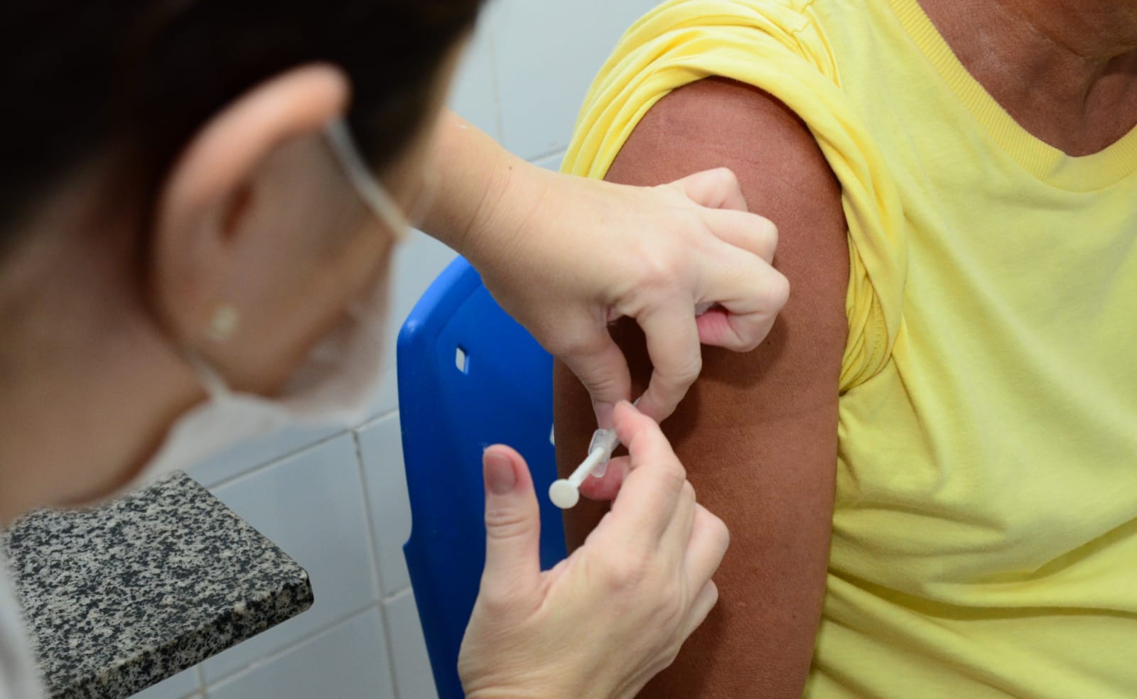 Mossoró aplica mais de 1.700 doses de vacinas em dia de mobilização