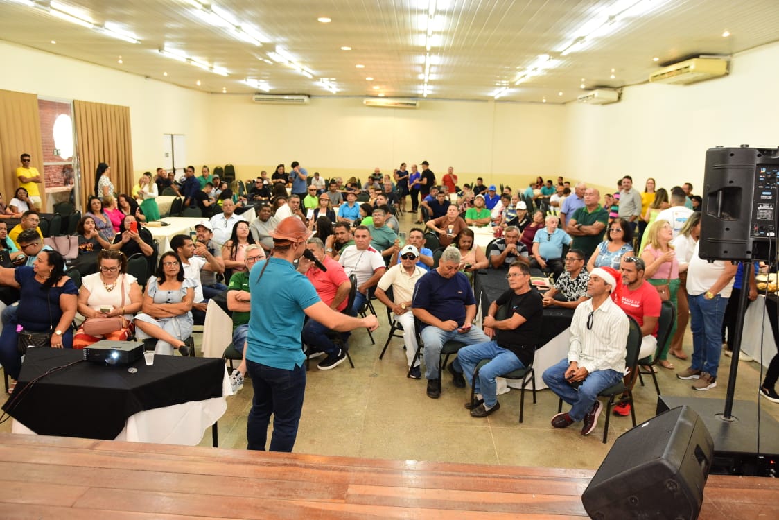 Prefeitura detalha programa “Mossoró Realiza” em encontro com líderes comunitários