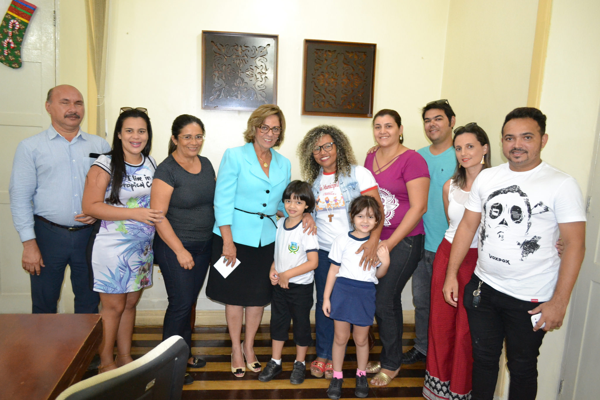 Prefeita Rosalba Ciarlini recebe comissão de alunos da Escola Municipal Rotary