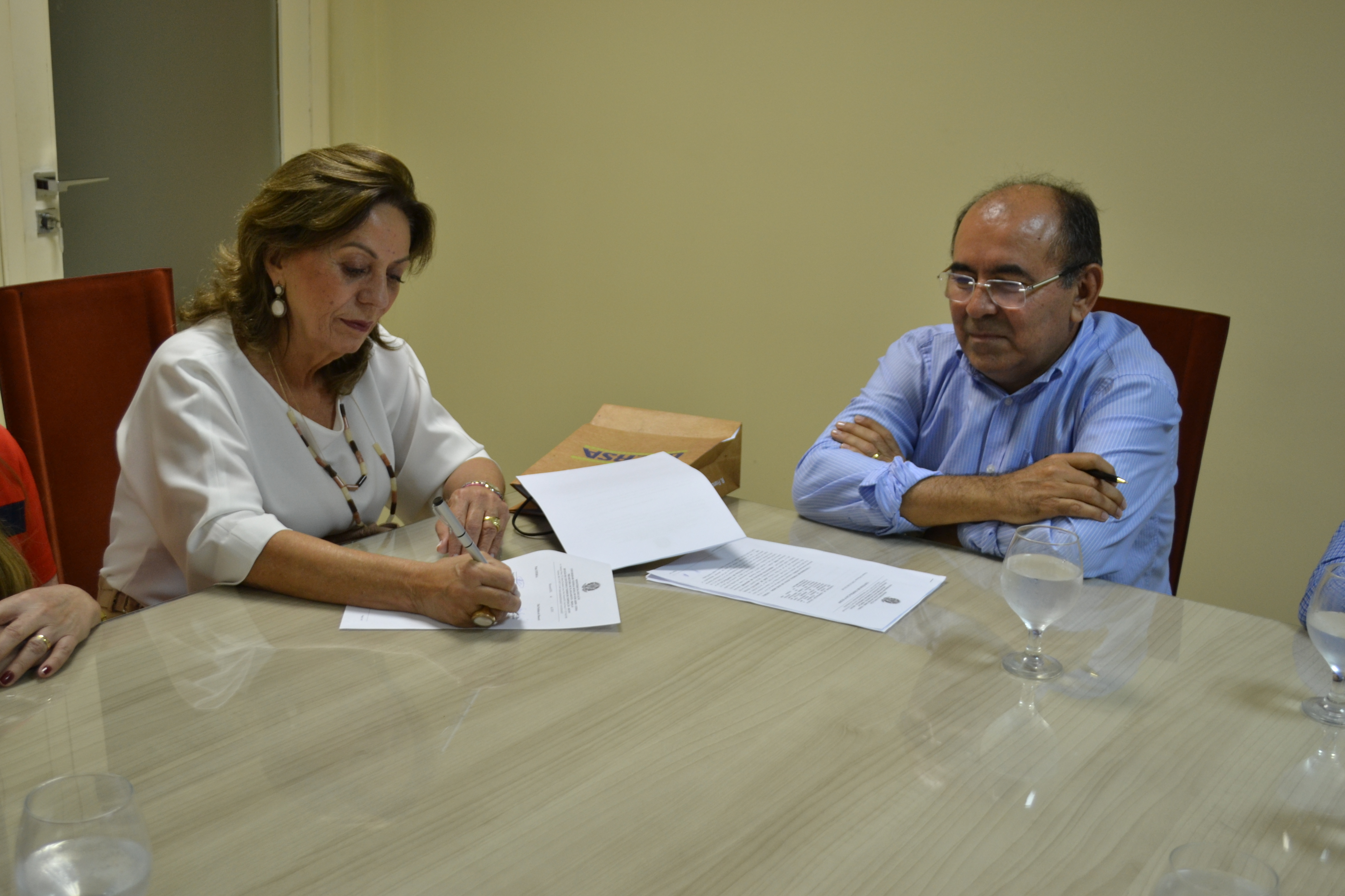 Prefeitura de Mossoró firma convênio com Ufersa para plantio de 10 mil mudas em 2020