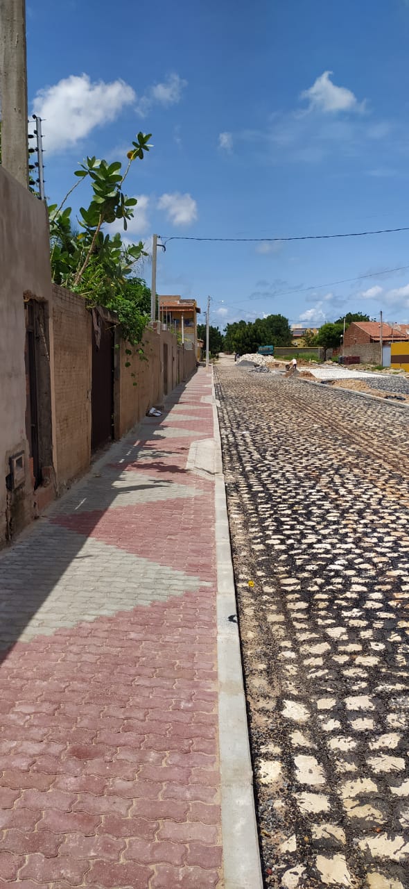 Ruas dos bairros Planalto 13 de Maio e Sumaré recebem pavimentação
