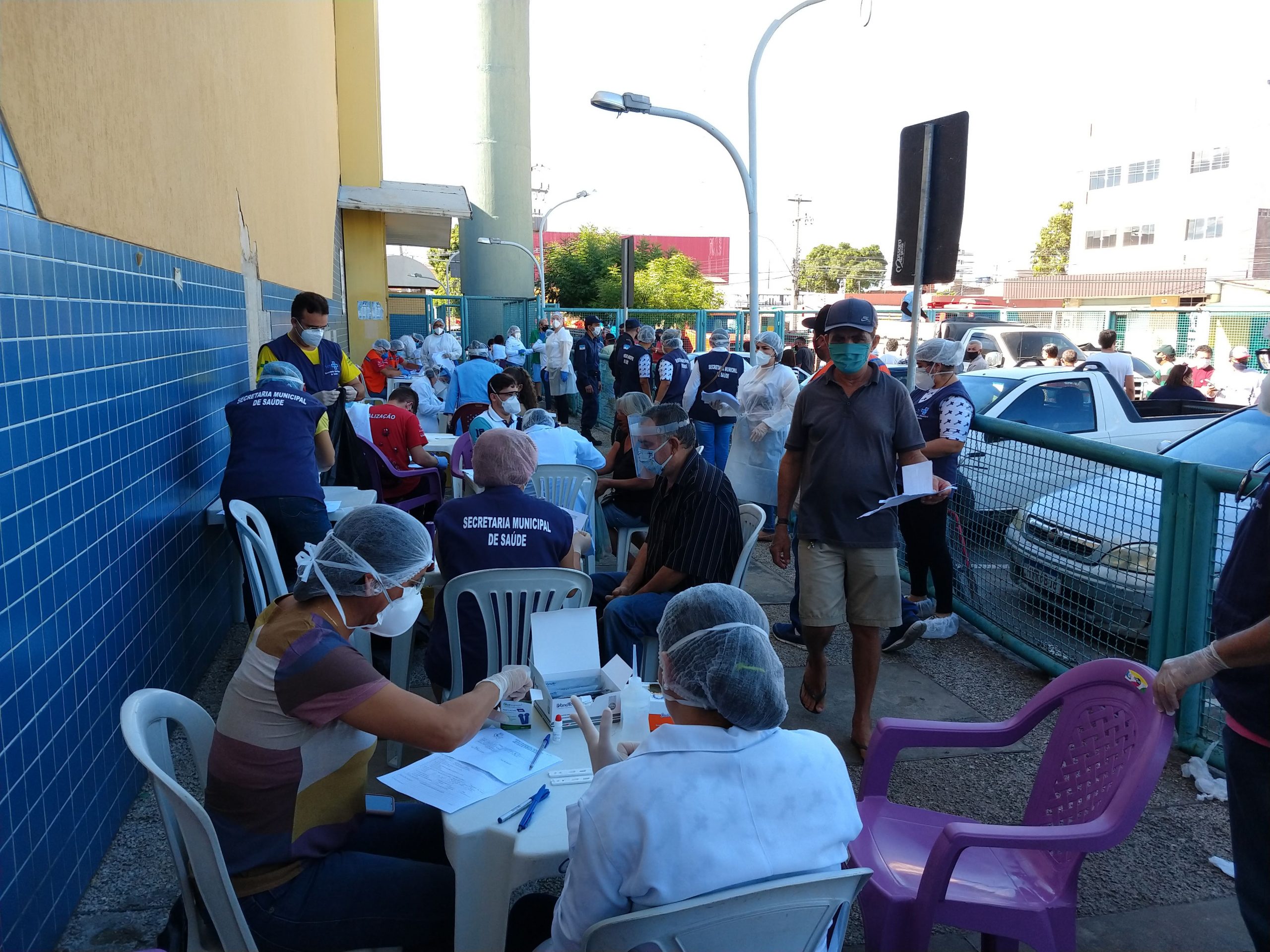 Prefeitura de Mossoró testa 273 comerciantes da Cobal para o novo coronavírus